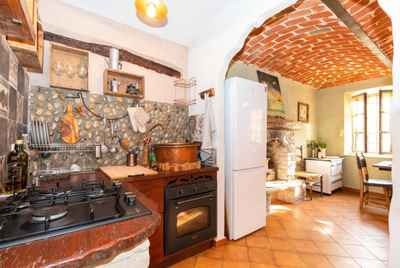阿斯蒂Casa Delle Foglie Sussurranti别墅 外观 照片